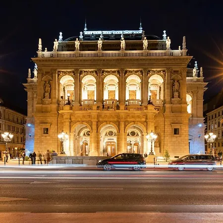 Opera Luxury With Free Parking Appartamento Budapest