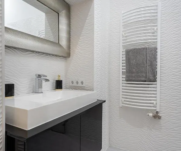 Apartament Opera Luxury With Free Parking