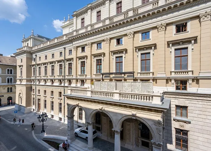 Opera Luxury With Free Parking Apartament *