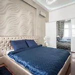 Opera Luxury With Free Parking Lägenhet Budapest